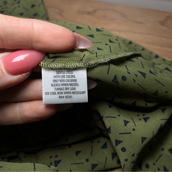 bar lll Long Sleeve Sheer Olive Green Navy Blouse Boho Delicate Hippie Flowy - Picture 6 of 7